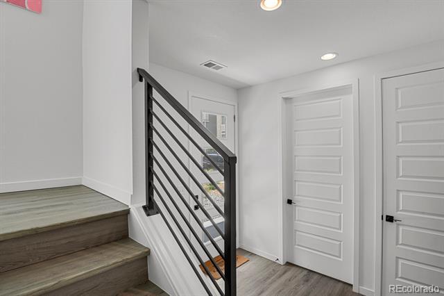 Building Photo - 20999 E Quincy Dr