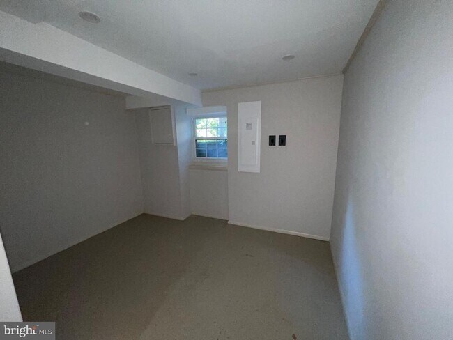 Building Photo - 9609 Barkston Ct