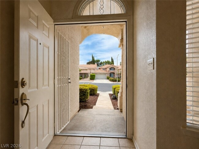 Building Photo - 2436 Twin Flower Cir
