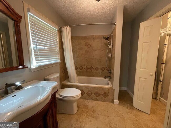 Building Photo - 6134 Millstone Run