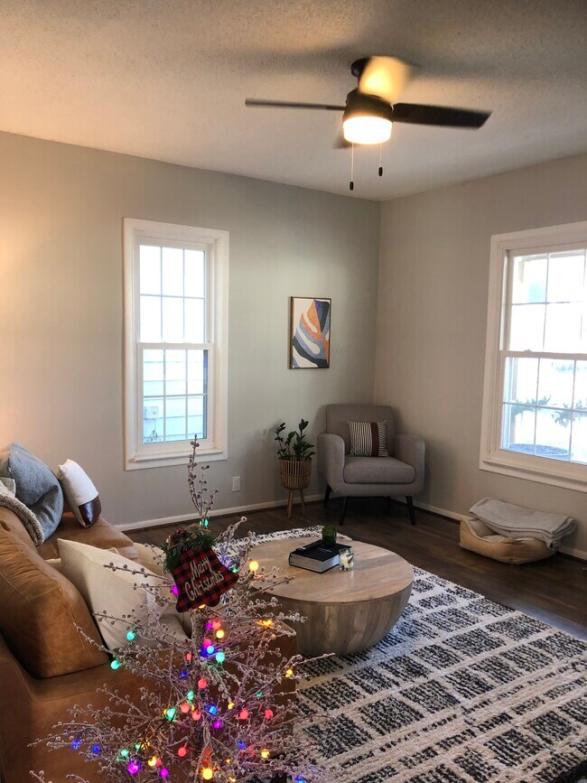 Building Photo - 1623 S State St