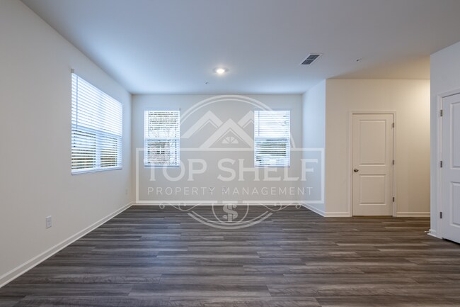 Building Photo - 2010 Ayla Dr