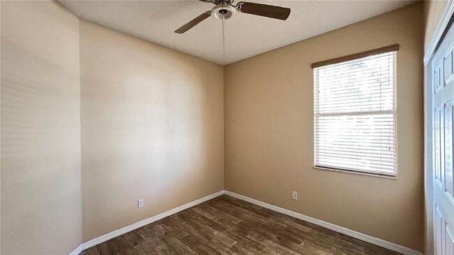 Building Photo - 16904 Sunrise Vista Dr