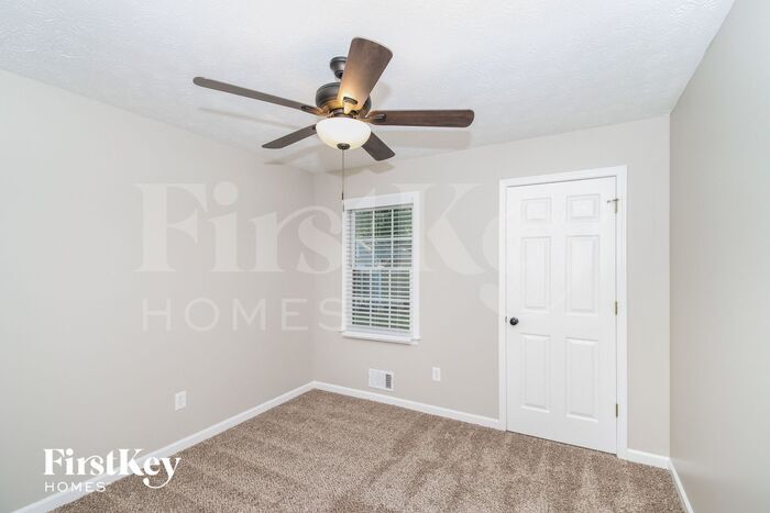Building Photo - 608 Nottingham Dr