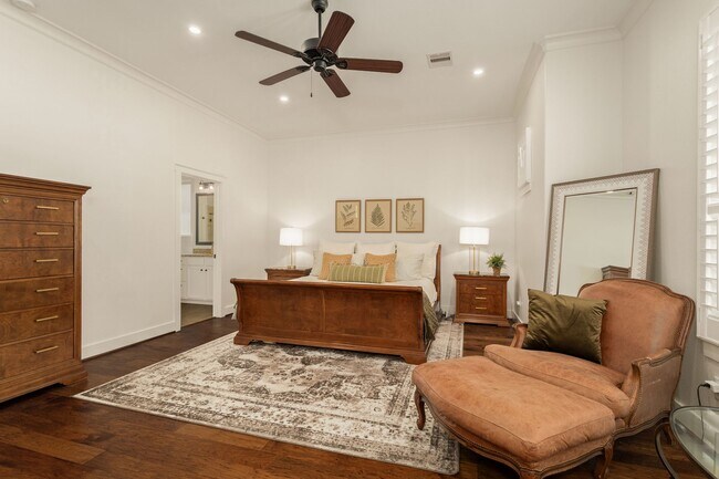 Building Photo - 16650 Seminole Ridge Dr
