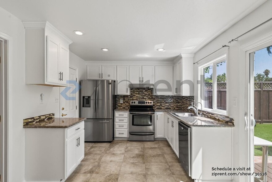 Building Photo - 2257 Goldcrest Cir