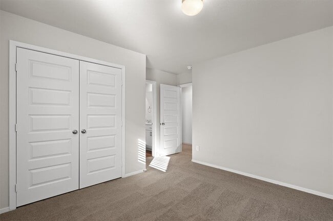 Building Photo - 2713 Towy Rd