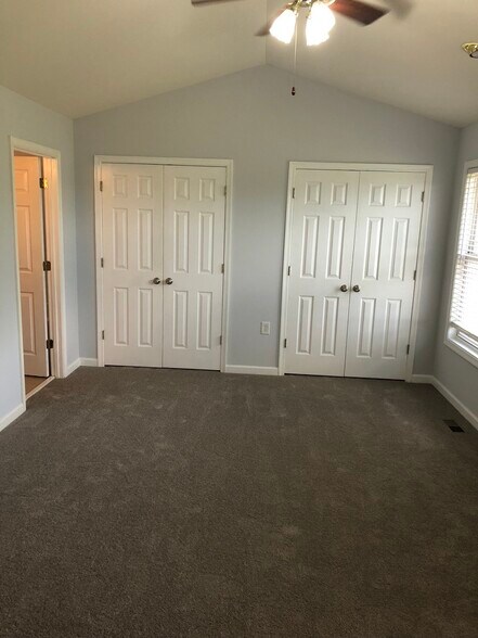 Building Photo - 68 Baltusrol Dr