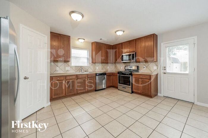 Building Photo - 8319 Loetsch Ridge Way