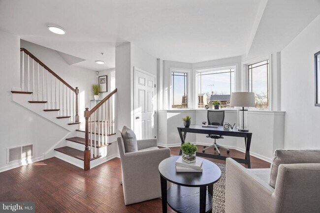 Building Photo - Luxury Townhome Living in West Conshohocken | $3,500/Month