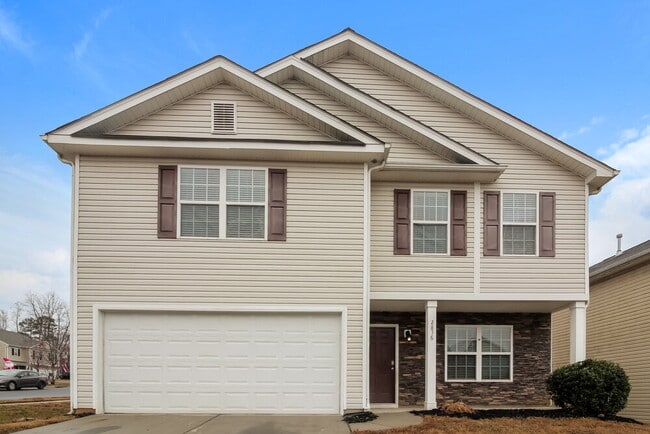 Building Photo - 2836 Westbury Ct