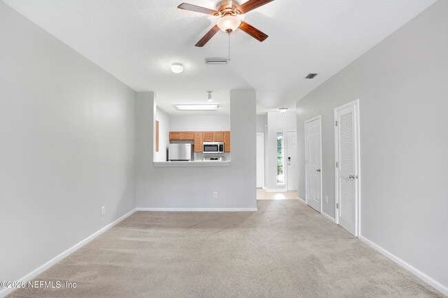Building Photo - 624 Southbranch Dr