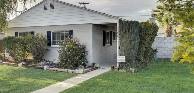 Primary Photo - 1202 West Campbell Ave