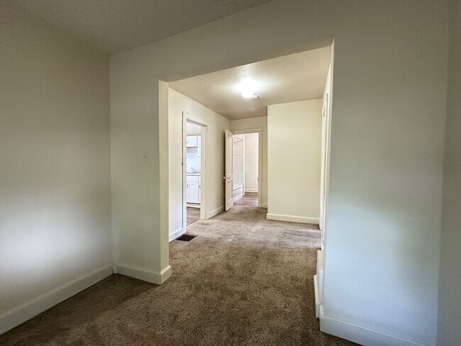 Building Photo - HAD1318