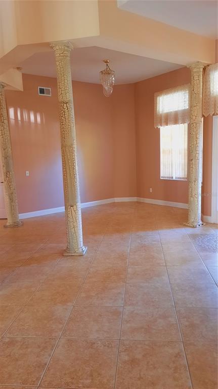 Building Photo - 58 Burning Bush Dr