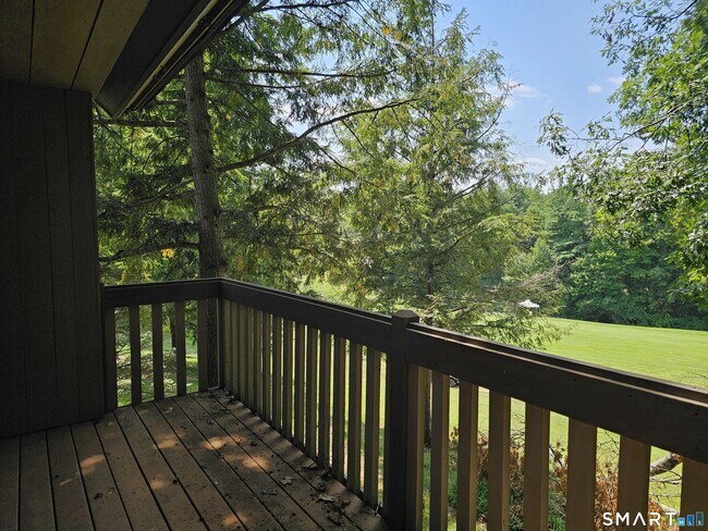 Building Photo - 83 Mallard Dr