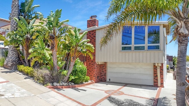 Primary Photo - Ocean views from every room!