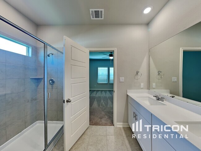Building Photo - 5803 Nyla Wy