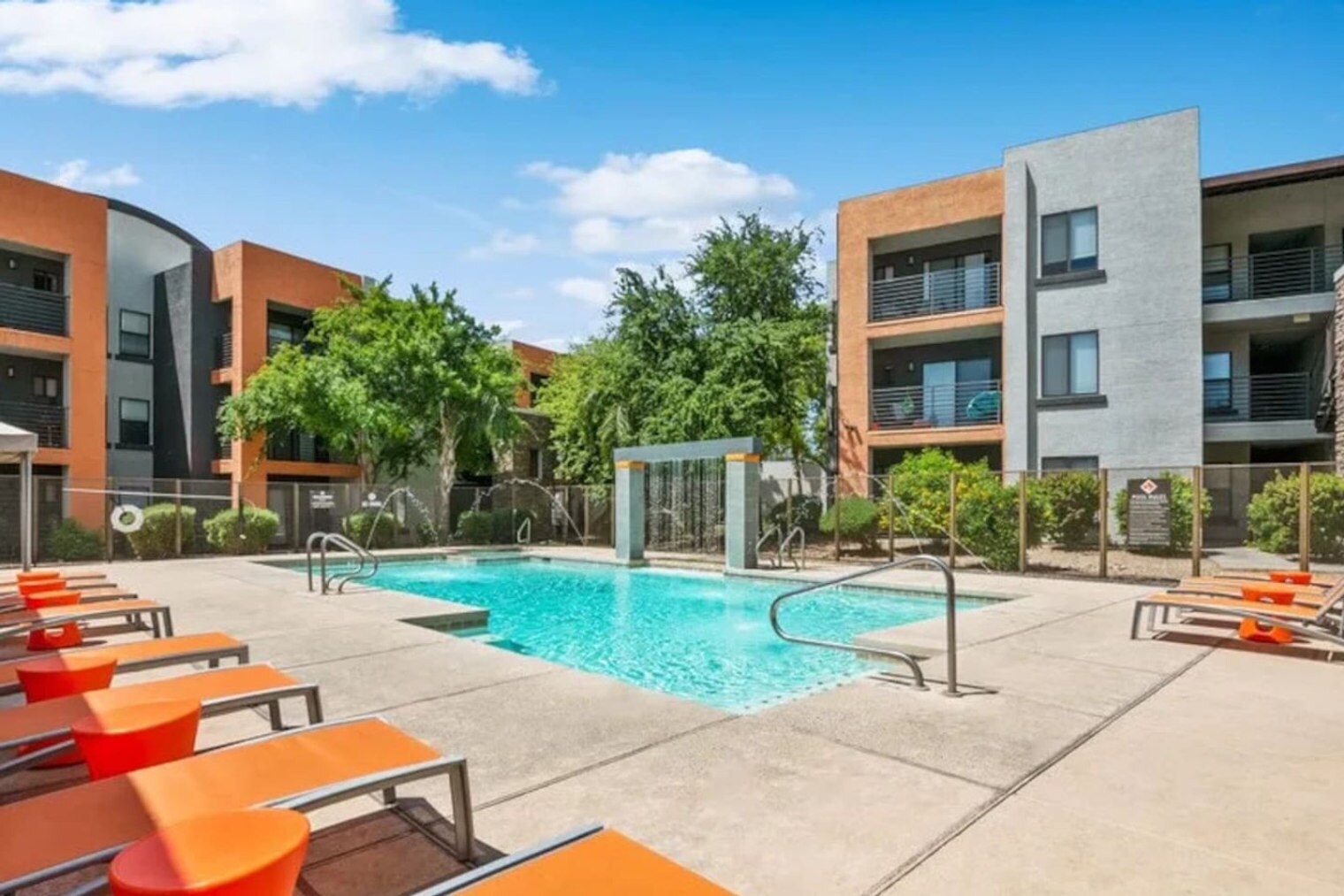 Building Photo - 15164 N 140th Dr