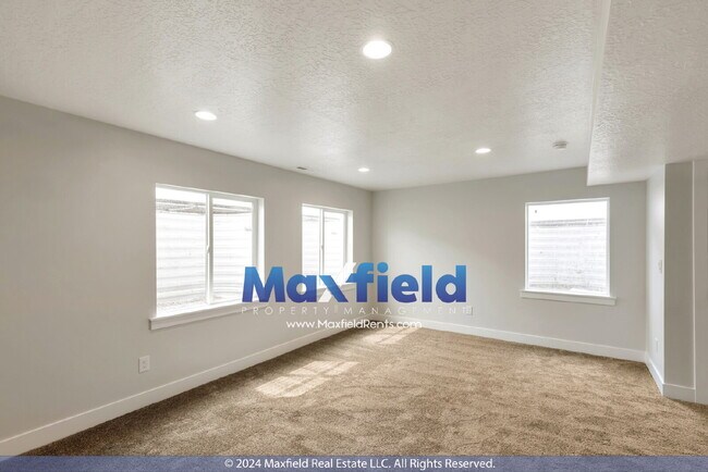 Building Photo - MODERN TWIN HOME - 4 BD 3.5 BA 2 GA - EV Friendly North Sale Lake /Bountiful Area