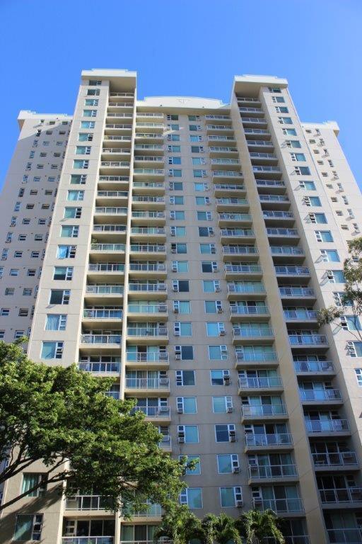 Building Photo - 215 N King St