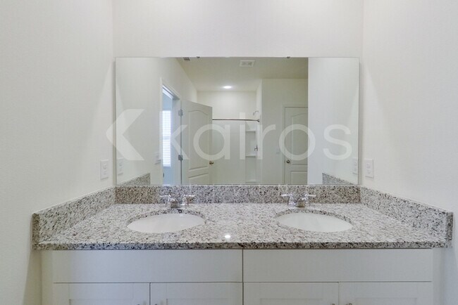 Building Photo - 32129 Katelin Cir