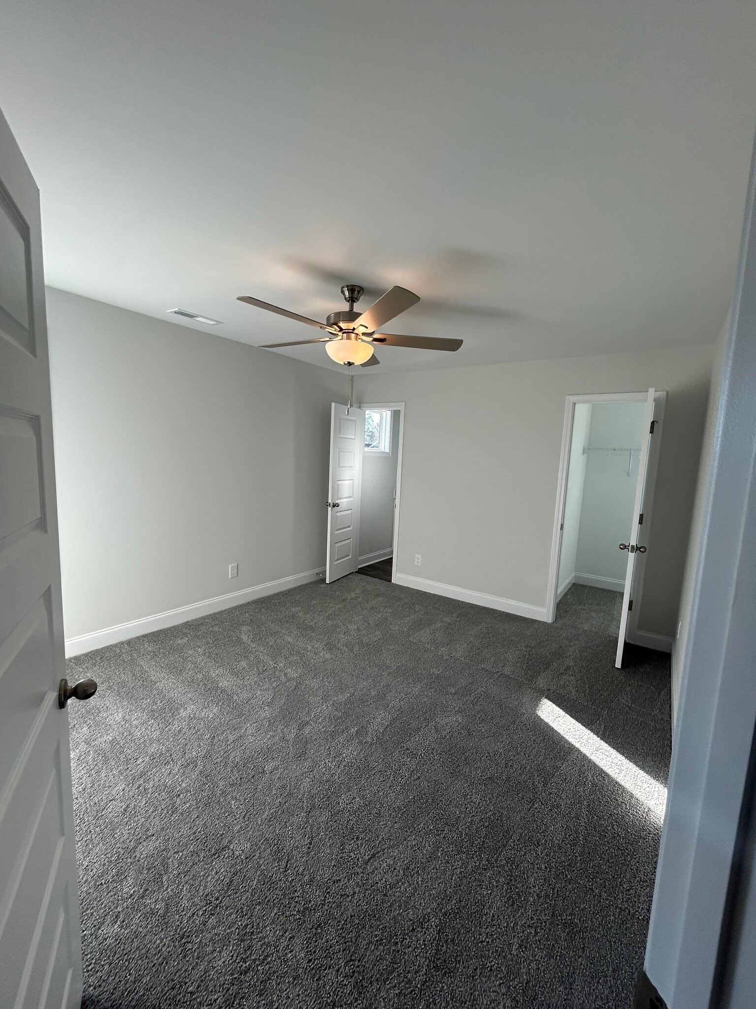 Building Photo - 170 W Saltgrass Ln