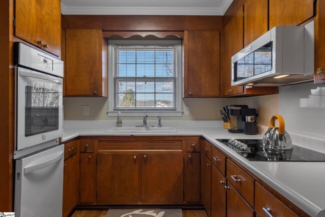 Building Photo - 5 Coleman Park Cir