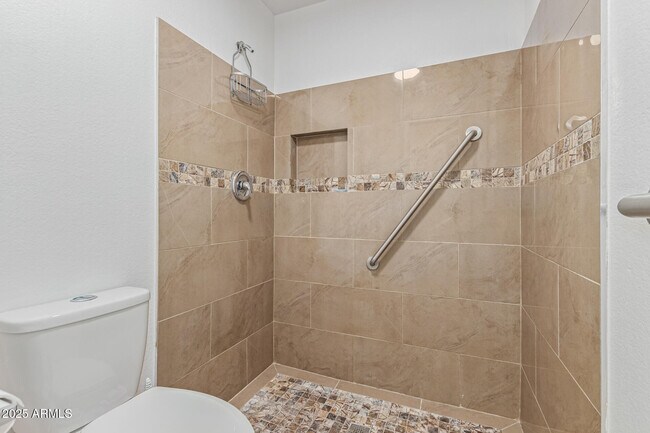 Building Photo - 15213 N 55th Way