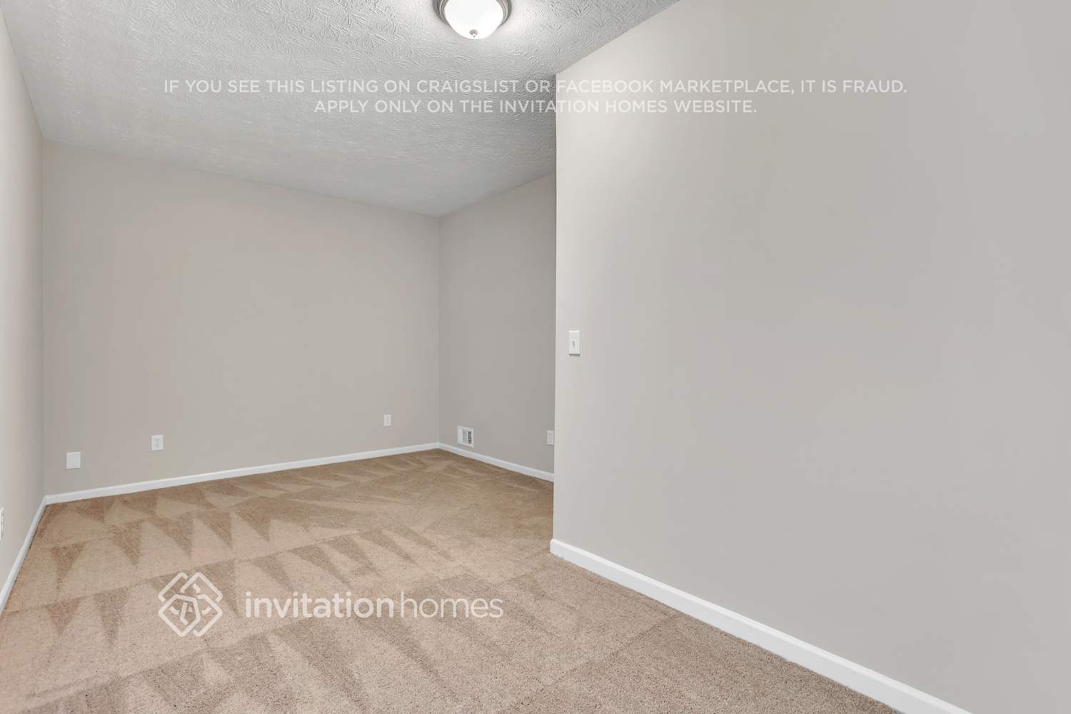 Building Photo - 528 Rockborough Terrace