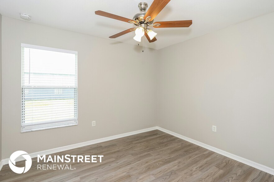 Building Photo - 1713 SW 32nd St