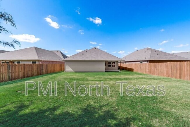 Building Photo - 8201 Scott Ln