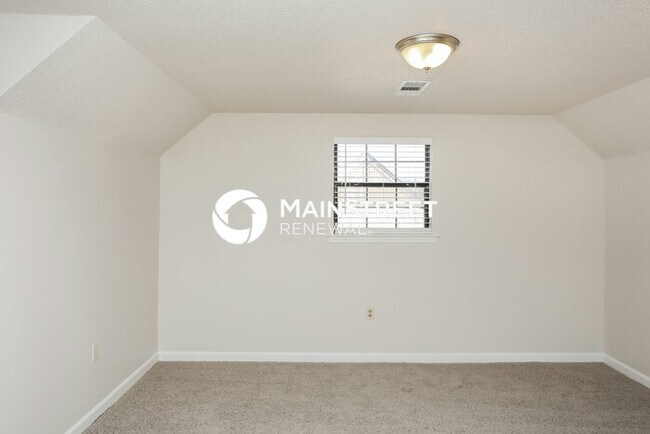 Building Photo - 4 Bedroom Pet-Friendly Home in Bartlett, TN with Main Street Renewal