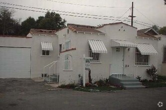 Building Photo - 760 Elmira St