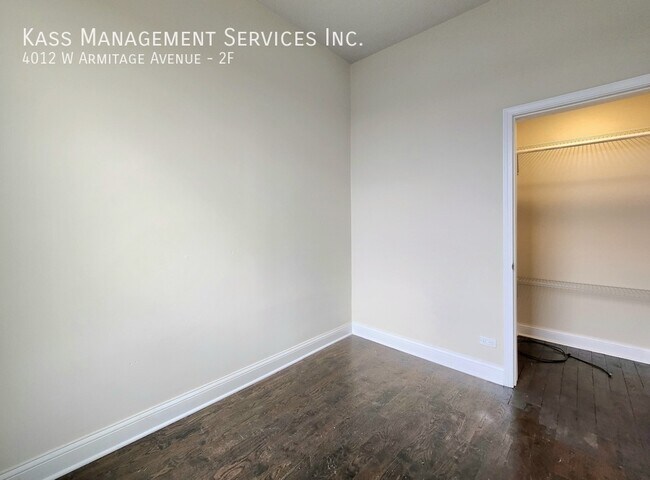 Building Photo - 4012 W Armitage Ave