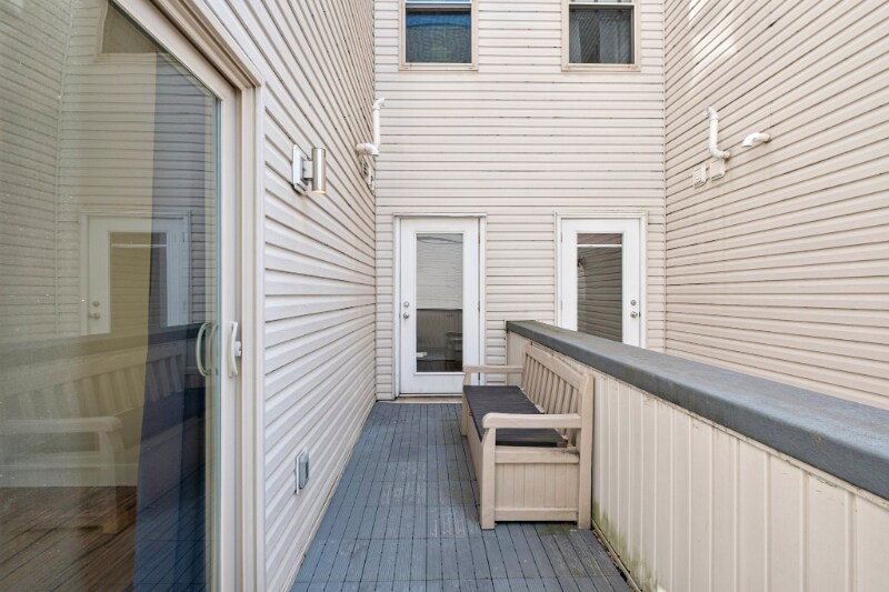 Building Photo - 902 N 16th St