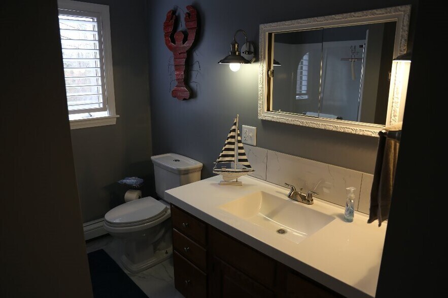 Main Bath W/ tub/shower - 131 Mill Ln