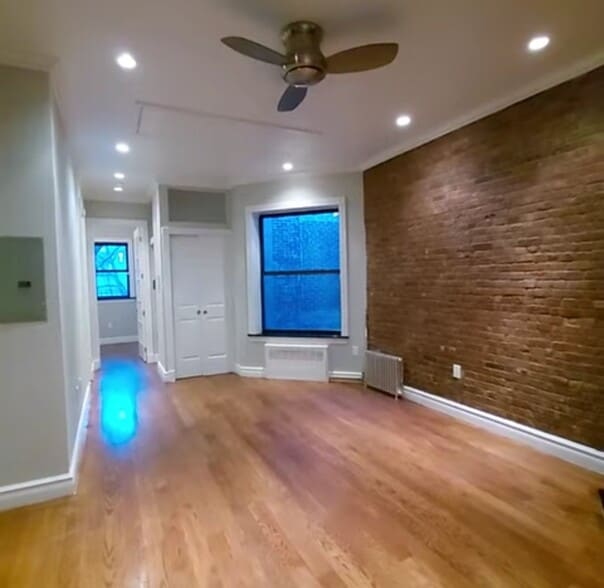 Building Photo - W. 97th St, Riverside Dr