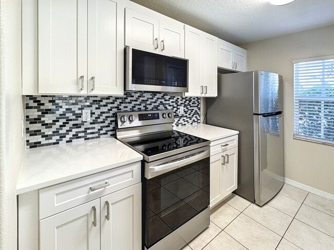 Building Photo - 5406 Fieldstone Dr