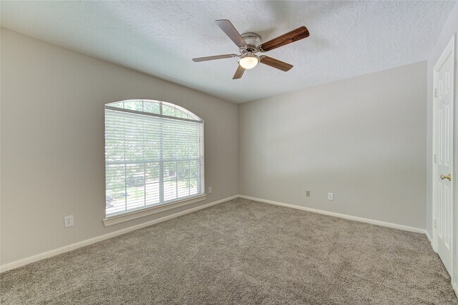 Building Photo - 2935 Apple Forest Ct