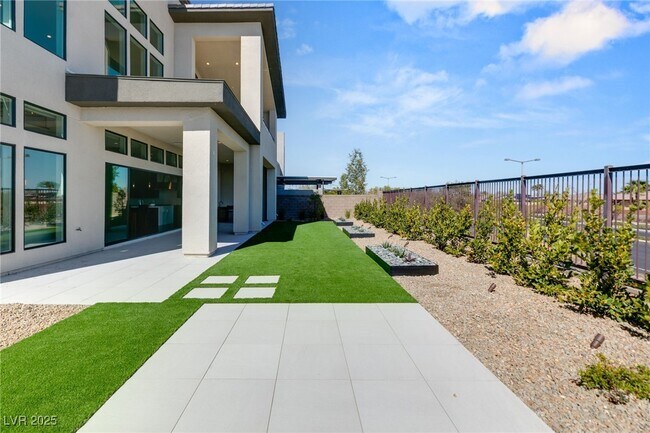 Building Photo - 10655 Patina Hills Ct