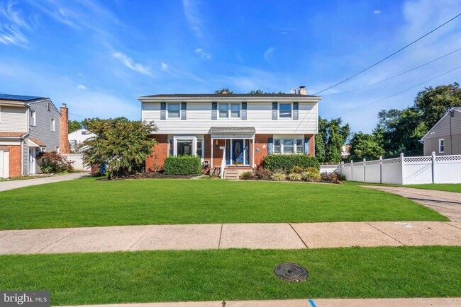 Building Photo - 721 Rancocas Ave