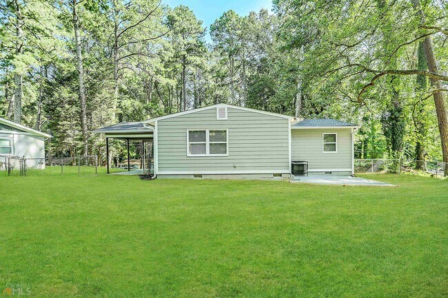 Building Photo - 2597 Dale Creek Dr NW
