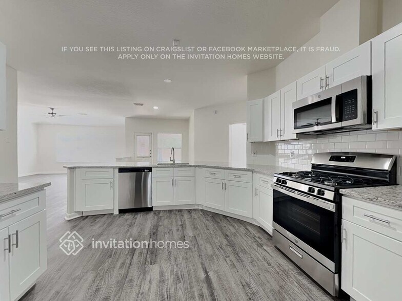 Building Photo - 15407 Riford Dr