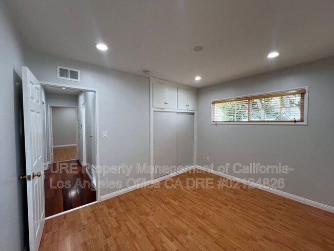 Building Photo - 3831 W 182nd St