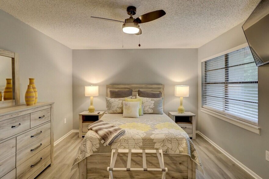 Building Photo - 400 William Hilton Pkwy