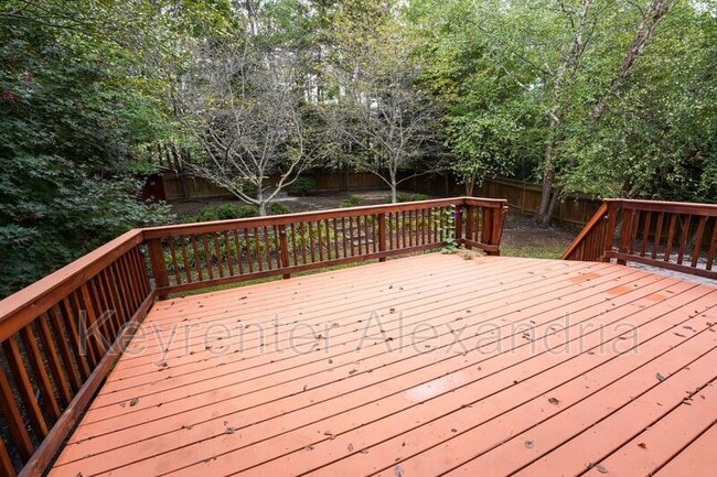 Building Photo - 20 Boulder Dr