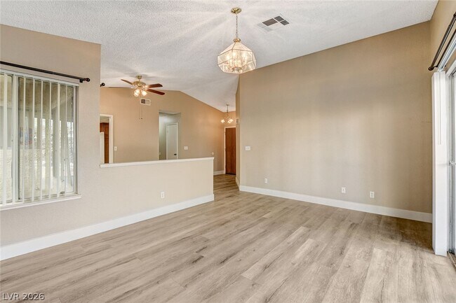 Building Photo - 6632 Wheelbarrow Peak Dr