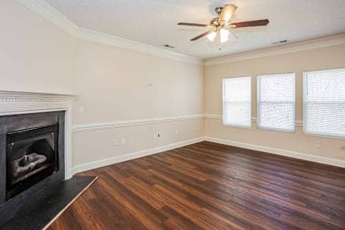 Building Photo - 14018 Riding Hill Ave