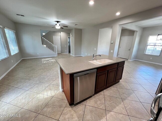 Building Photo - 4642 S Carmine Ln